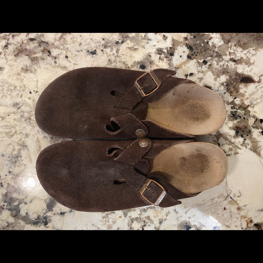 Birkenstock clogs, sz 40, very good condition.